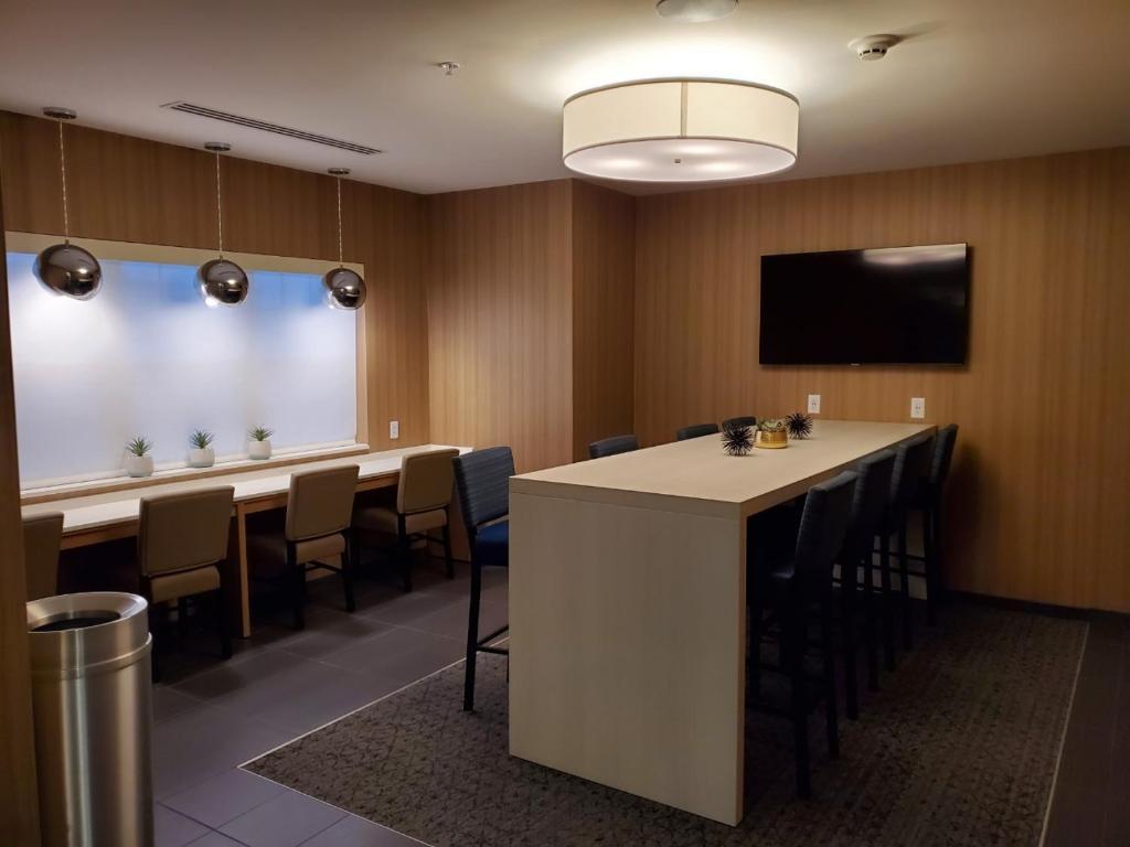 Microtel Inn & Suites By Wyndham Farmington Exterior foto