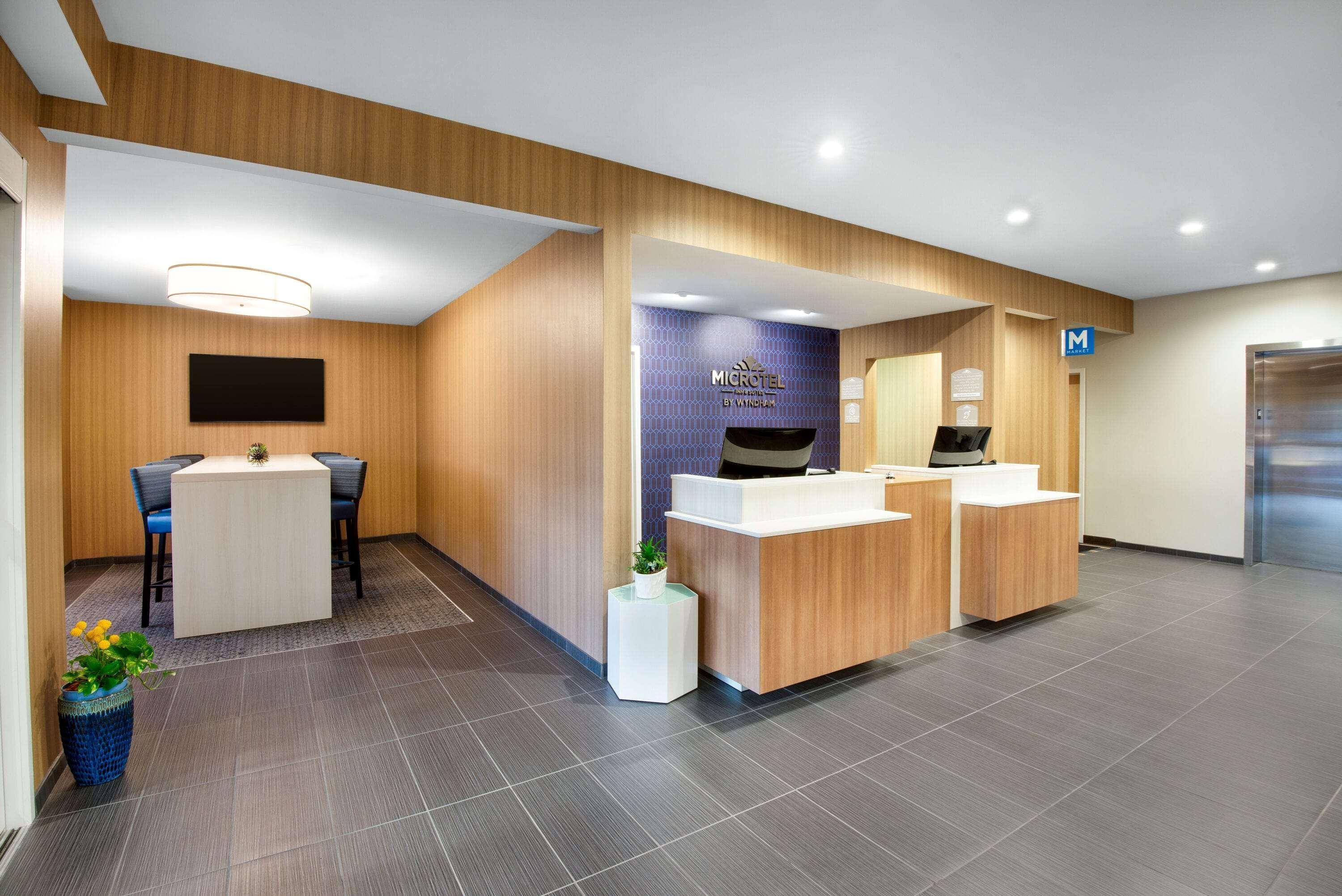 Microtel Inn & Suites By Wyndham Farmington Exterior foto